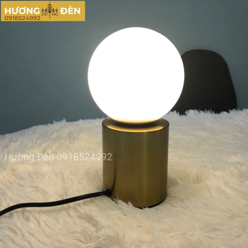 den-ban-trang-tri-cao-cap-db59